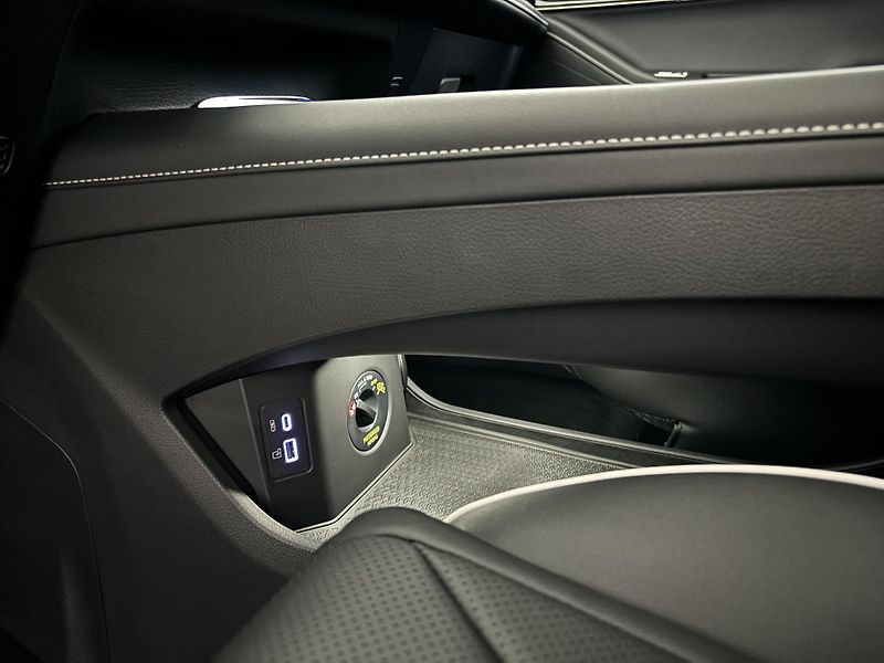Omoda 5 (2026) Premium 1.6 tGDI 108kW - fotka 14 z 33