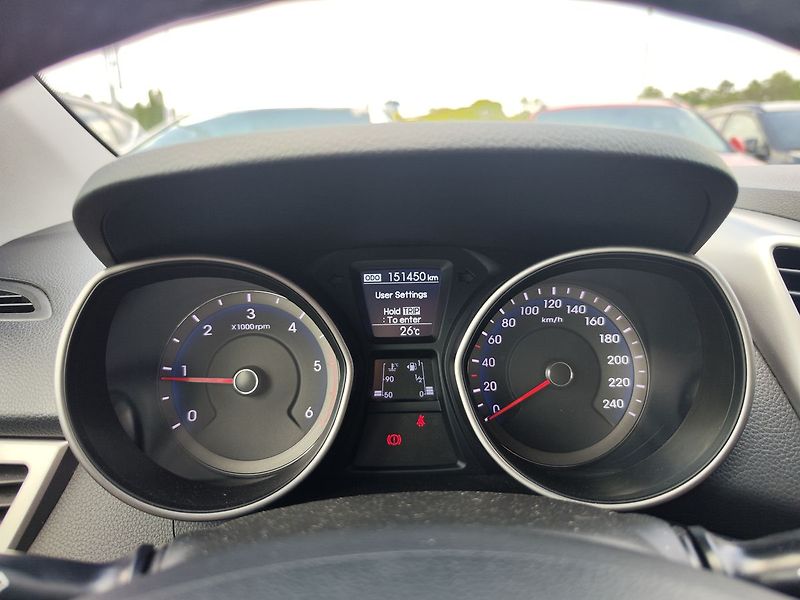 Hyundai i30 1.6 CRDi/81kW Trikolor Komfort - fotka 13 z 31