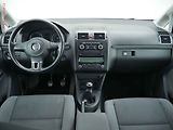 Volkswagen Touran (2011) 1.6TDi, ČR, autoAC - náhled 8