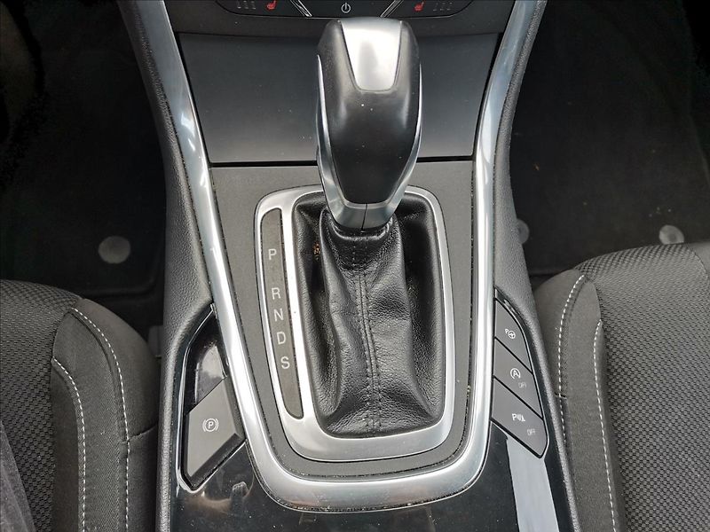 Ford S-MAX 2,0 TDCi 132kW Titanium 7-míst - fotka 15 z 18