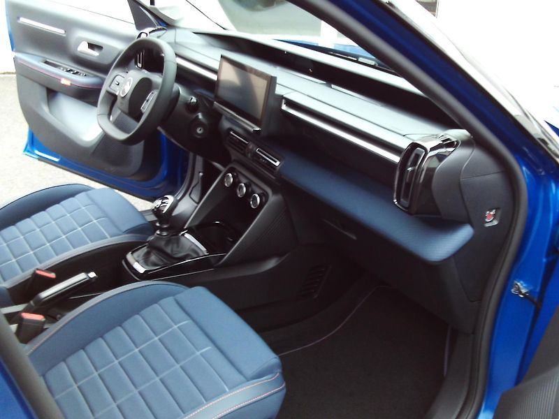Citroën C3 (2026) COLLECTION Turbo 100k Manual - fotka 9 z 15