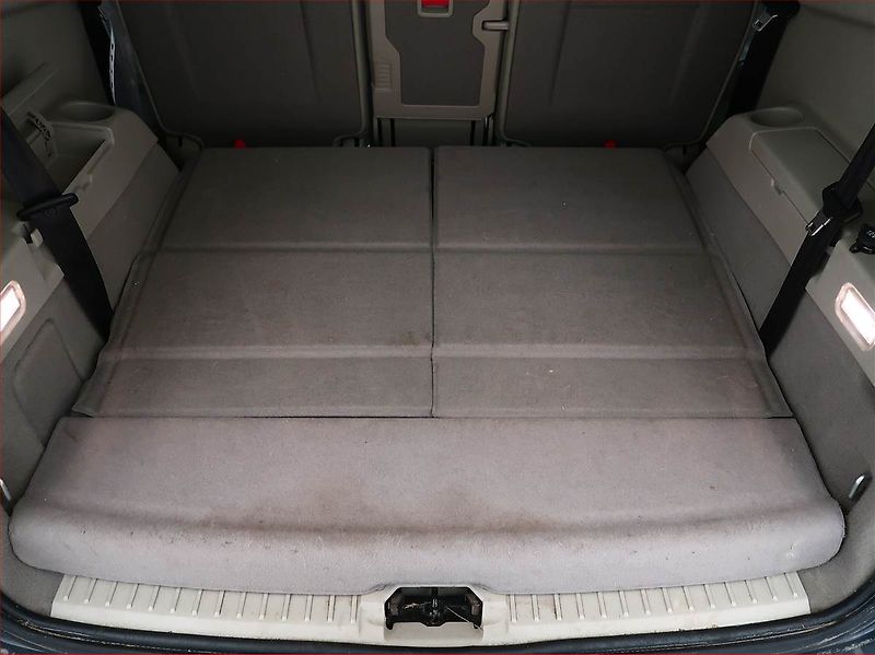 Ford Grand C-MAX (2014) 2.0 TDCi, 7 míst, Navi - fotka 14 z 19