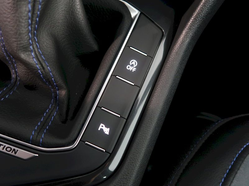 Volkswagen Tiguan (2022) R 2.0TSI 235KW DSG 4x4 - fotka 33 z 38