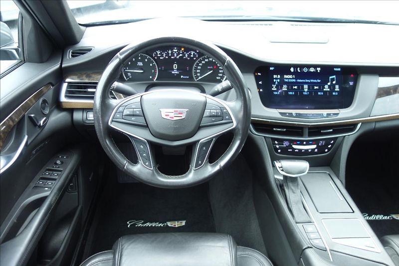 Cadillac CT6 3,6 i V6 250KW,SERV.KN.,AWD. - fotka 21 z 56