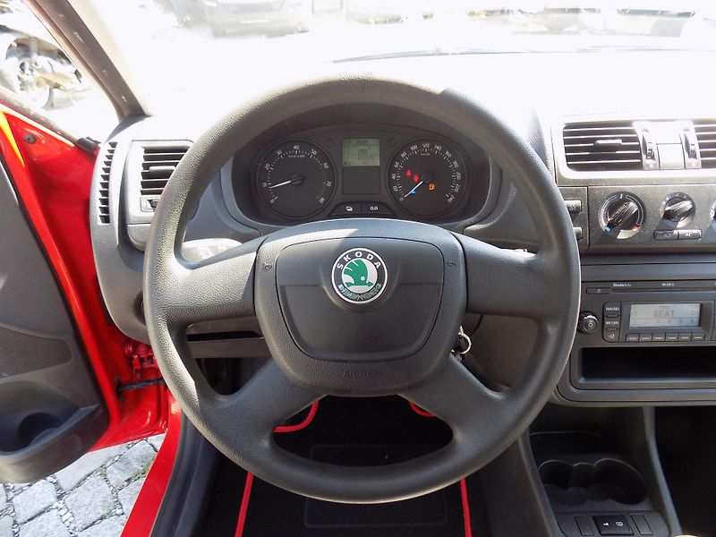 Škoda Roomster 1,2 TSI 63 KW ACTIVE, KLIMA - fotka 34 z 54