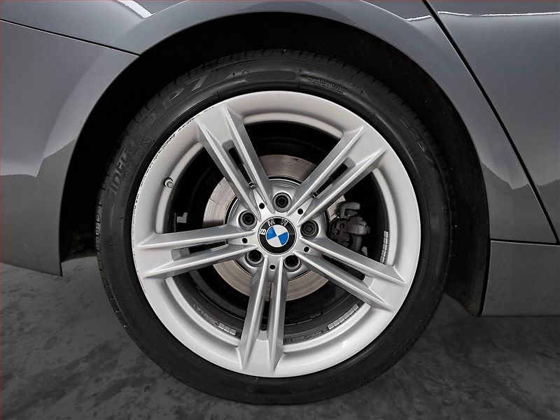 BMW Řada 4 (2019) 420i, Serv.kniha, Tempomat - fotka 15 z 17