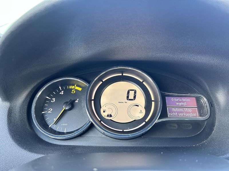 Renault Mégane (2014) 1.6 DCi 96KW servisní historie - fotka 12 z 26
