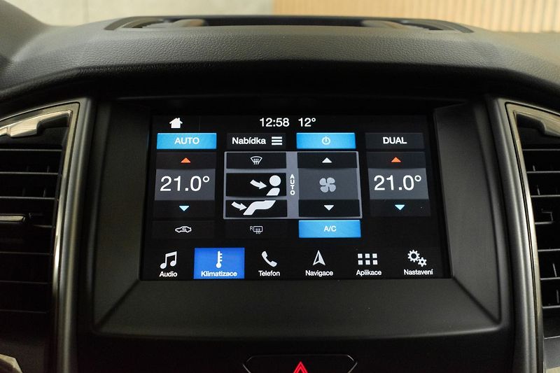 Ford Ranger 2.0 XLT*Naviják*4x4*TAŽNÉ*ČR 1 - fotka 30 z 46