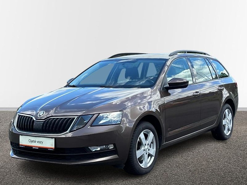 Škoda Octavia AMBITION 4X4 - fotka 1 z 24