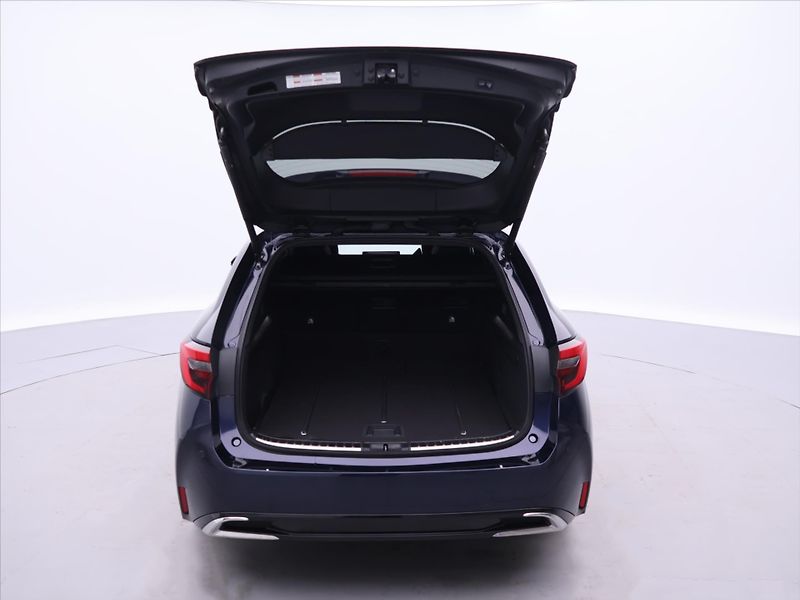 Toyota Corolla 2,0 HEV Executive Sport CZ DPH - fotka 9 z 38