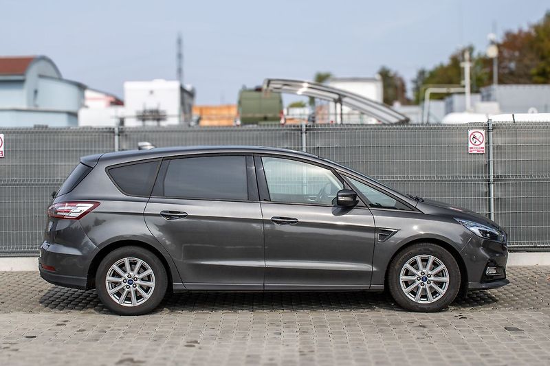Ford S-MAX - fotka 4 z 24