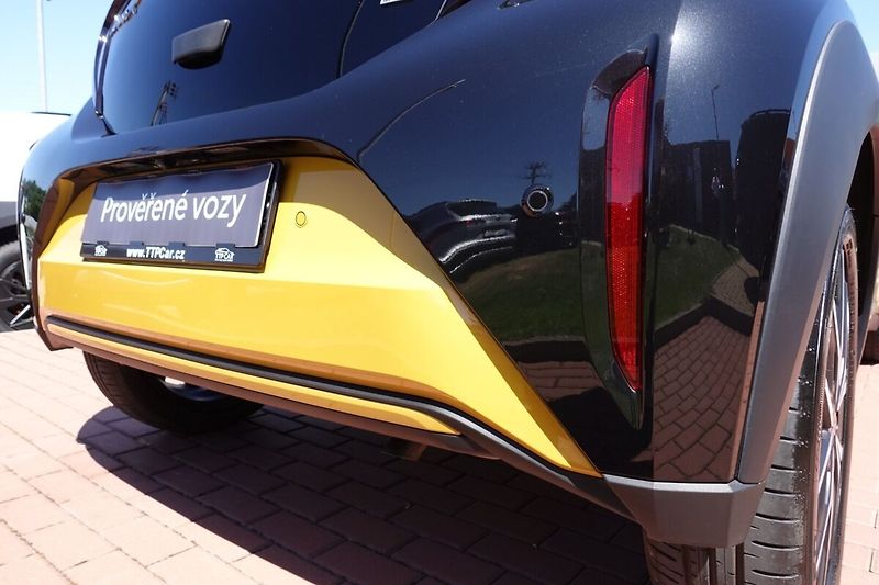 Toyota Aygo 1,5 HEV GR SPORT - fotka 30 z 33