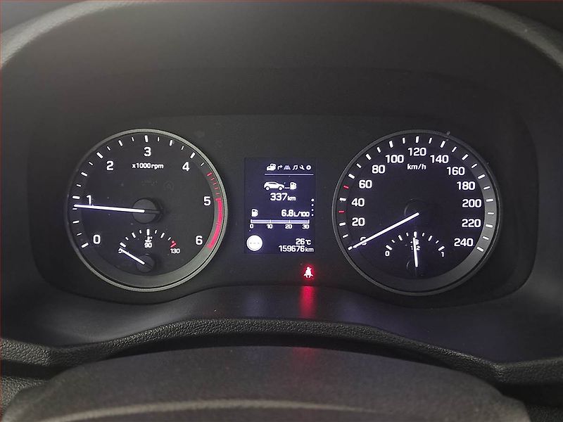 Hyundai Tucson (2017) Comfort 1.7 CRDi, Serv.kniha - fotka 11 z 19