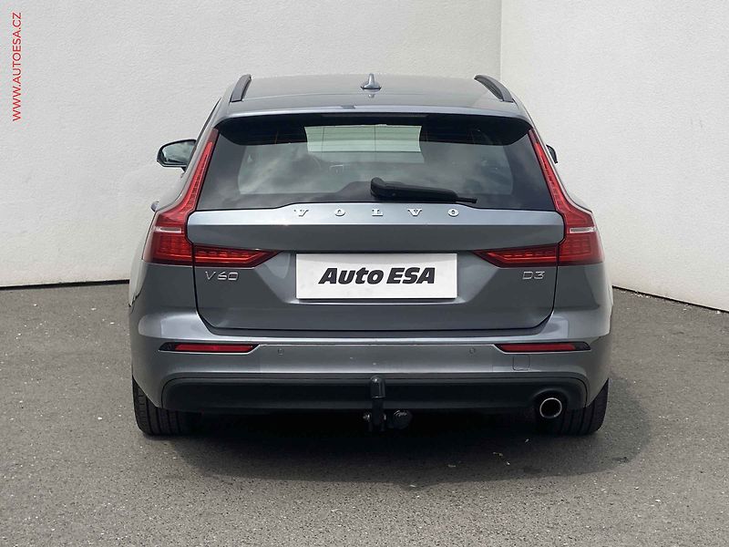 Volvo V60 (2018) 2.0d, Navi, LED, AC - fotka 5 z 18