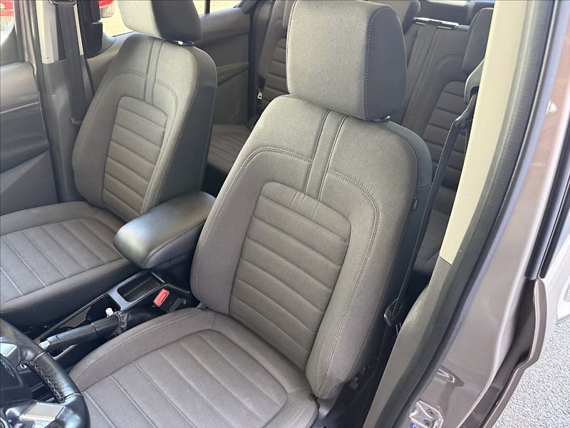 Ford Tourneo Connect 1,5 Titanium,88kW,Long,AT,1maj - fotka 10 z 30