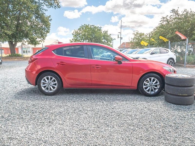 Mazda 3 (2015) ČR 2.2D 110KW – PLNÁ SERVISKA! - fotka 6 z 54