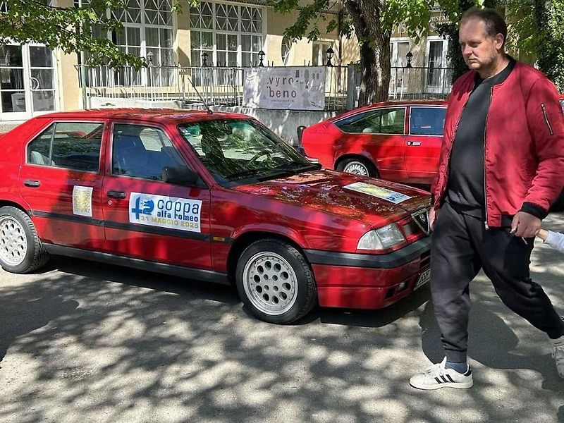 Kolonádu ovládla italská auta, na náměstí se dala ochutnat jihoevropská jídla.