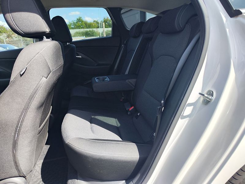 Hyundai i30 1.0 T-GDI/88kW Smart Navi DCT - fotka 11 z 33