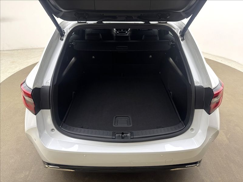 Toyota Corolla 1,8 HYBRID STYLE ACC 1.MAJ ČR - fotka 42 z 42