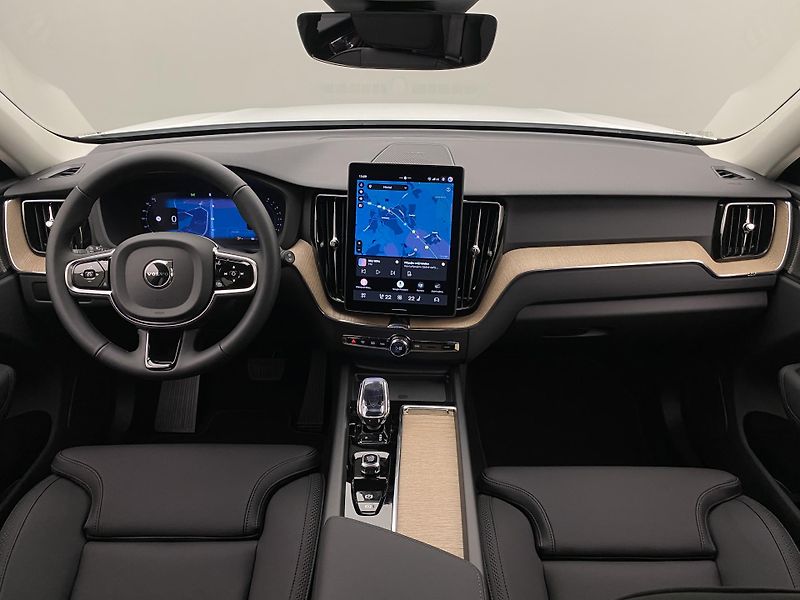Volvo XC60 (2026) B5 AWD AUT BRIGHT PLUS  - fotka 2 z 62