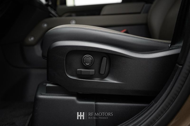 Land Rover Defender (2025) D250 MHEV X-Dynamic SE - fotka 27 z 52