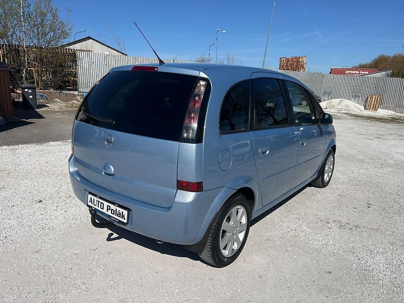 Opel Meriva 1.6 16V - fotka 8 z 15