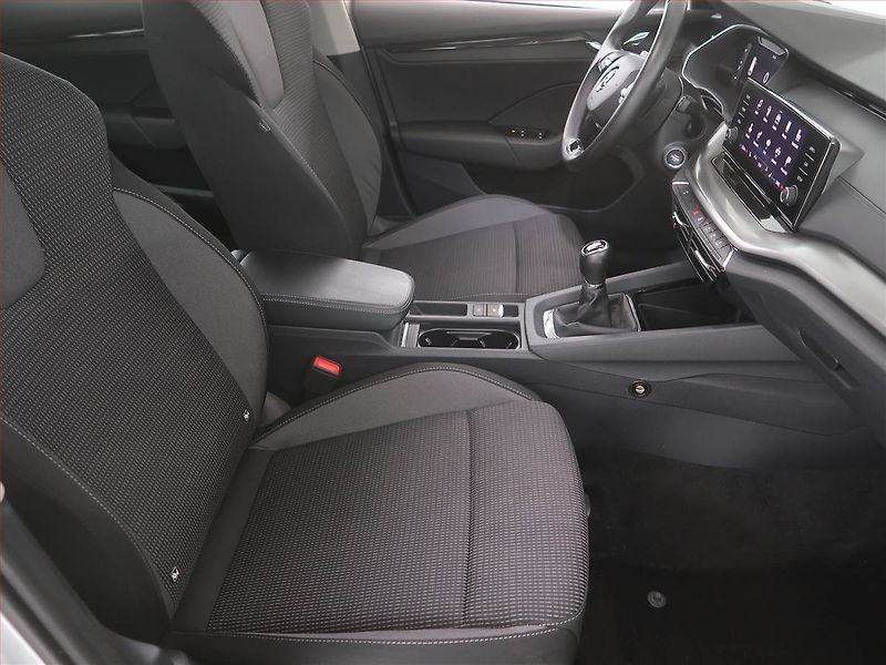 Škoda Octavia (2022) Ambition 2.0 TDI, ČR,1.maj - fotka 9 z 19