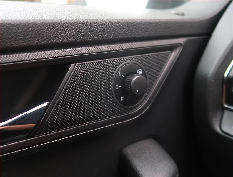 Škoda Fabia (2015) Style 1.4 TDI, Park. senzory - fotka 20 z 21