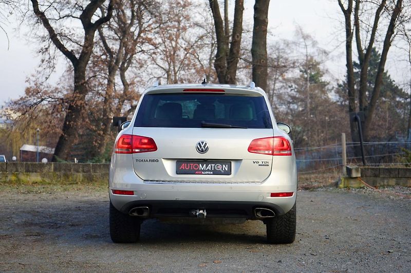 Volkswagen Touareg 180kW Pano 360 Matrix AdTempom - fotka 8 z 33