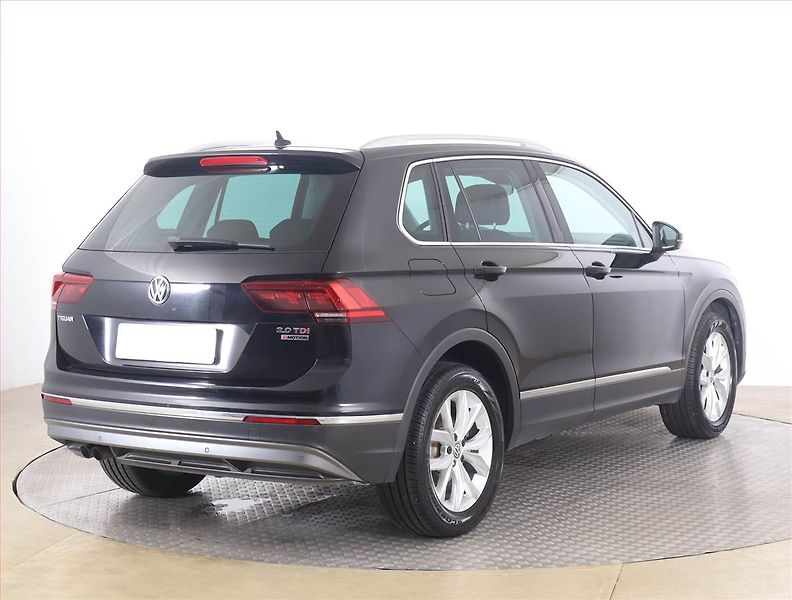 Volkswagen Tiguan (2017) 2.0 TDI - fotka 5 z 19