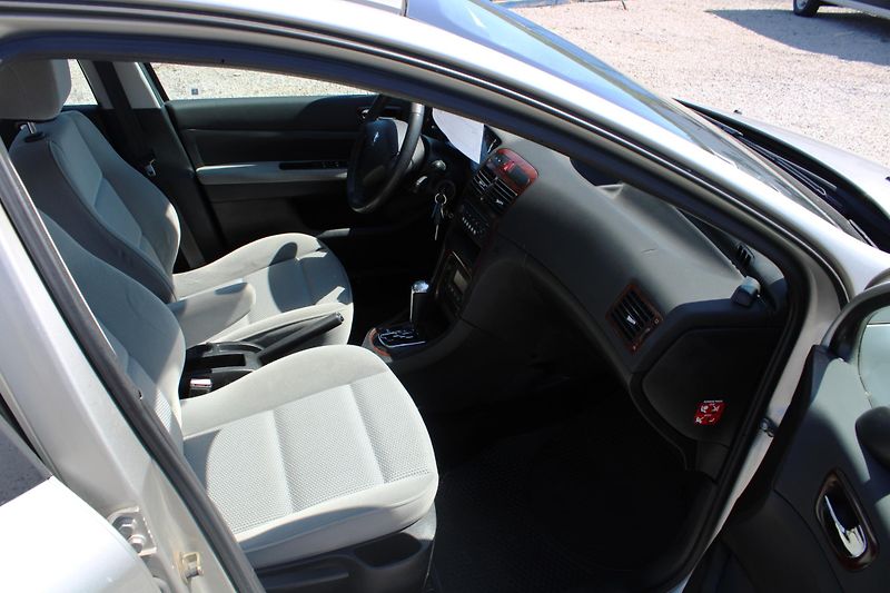 Peugeot 307 (2006) 1,6i AUTOMAT KLIMA EL.OKNA - fotka 13 z 16