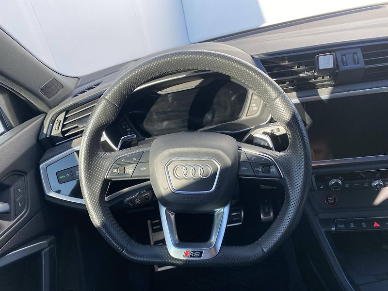 Audi Q3 RS Quattro STT 2,5TFSI - fotka 12 z 27