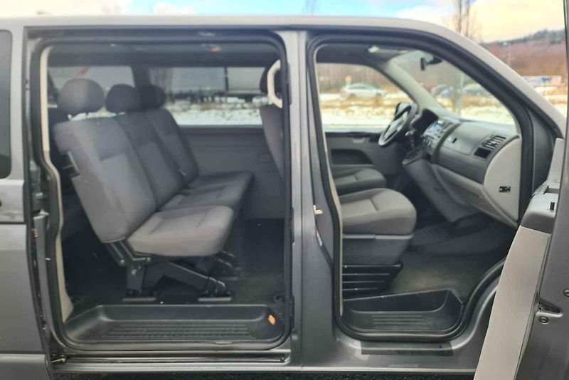 Volkswagen Transporter T6 2.0 TDI.