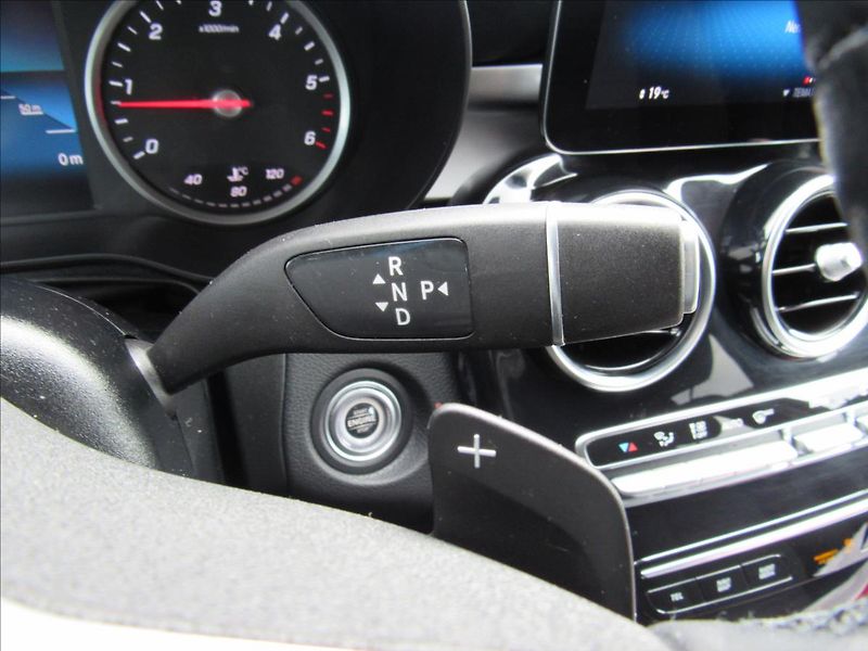 Mercedes-Benz GLC 2,0 CDi 220d 4MATIC - fotka 25 z 44