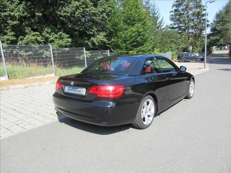 BMW Řada 3 325i 160Kw, Navi, 97 tis. Km. - fotka 18 z 42