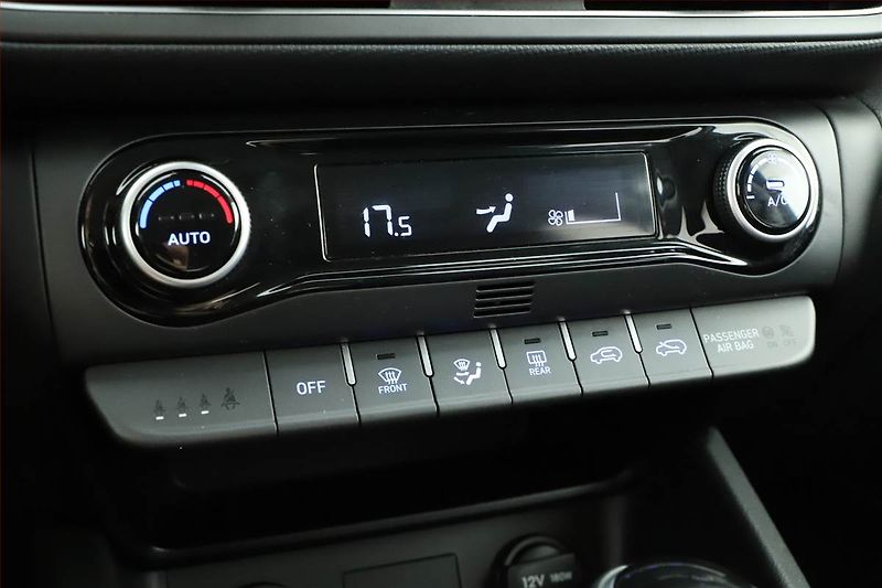 Hyundai Kona (2021) 1.0 T-GDI, Automat, ČR,1.maj - fotka 13 z 19