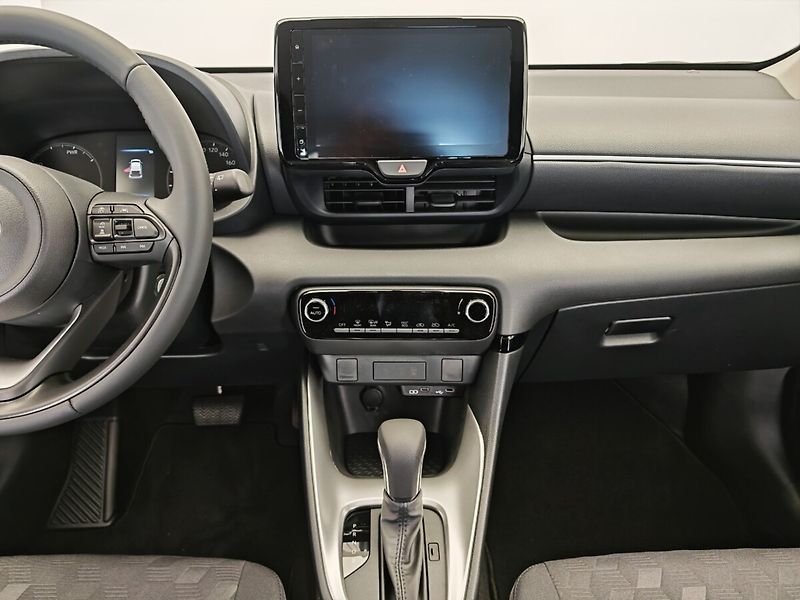 Toyota Yaris 1.5 Hybrid Comfort - fotka 17 z 30