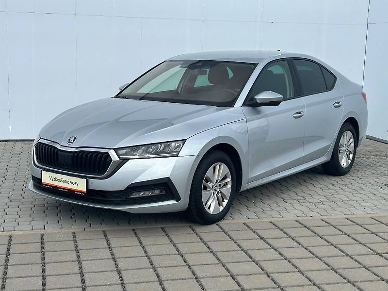Škoda Octavia Ambition 7DSG 2,0TDI - fotka 1 z 23
