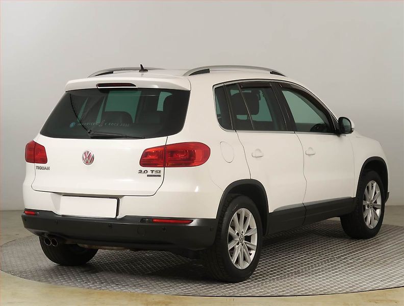 Volkswagen Tiguan (2012) 2.0 TSI, 4X4, Automat, Kůže - fotka 5 z 21