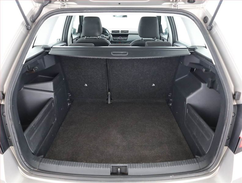 Škoda Fabia (2018) 1.0 TSI, Serv.kniha - fotka 15 z 15