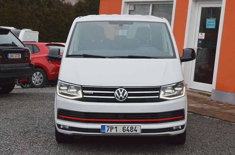Volkswagen Multivan (2017) TDi 150kW 4x4 DSG Highline ČR - fotka 2 z 48