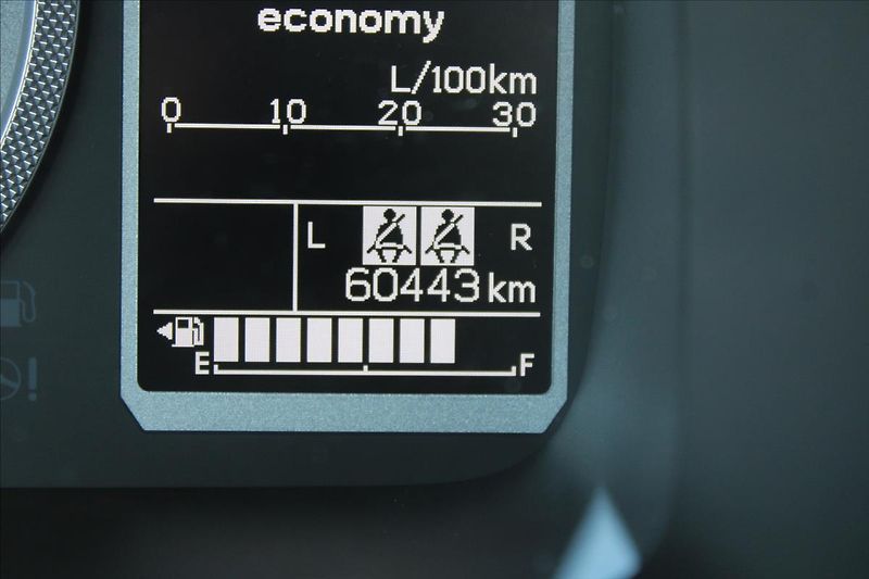 Suzuki Ignis 1,2 i  4x4,COMFORT,VÝHŘEVY - fotka 9 z 31