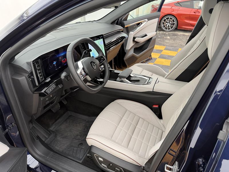 Renault Espace 1.2*Hybrid*4-control*CZ*DPH*7M - fotka 8 z 50