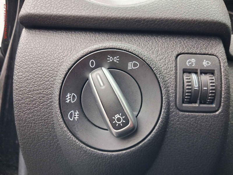 Volkswagen Tiguan (2010) 2.0 TDI 4x4, ČR, servis - fotka 16 z 16