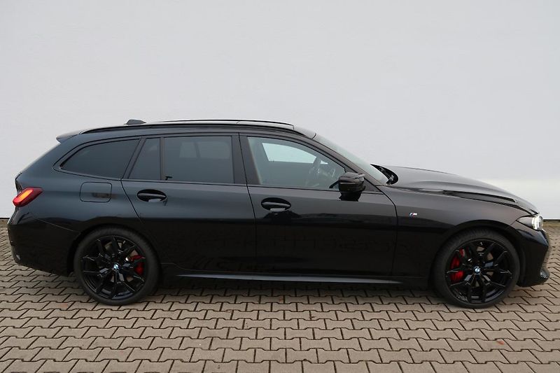 BMW Řada 3 M340i xDrive Touring - fotka 2 z 8