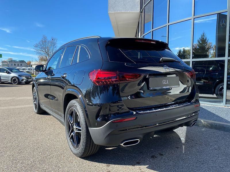Mercedes-Benz GLA (2025) GLA 200 d 4M - fotka 6 z 9