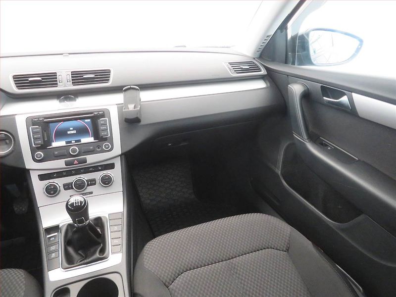 Volkswagen Passat (2013) Comfortline 1.6 TDI - fotka 8 z 16