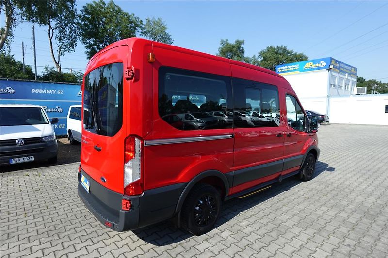 Ford Transit 2,2 TDCi  L2H2 9MÍST BUS KLIMA - fotka 8 z 39