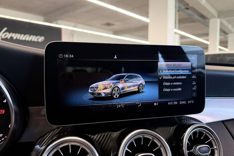 Mercedes-Benz Třídy C (2020) C 220d 4Matic AMG Line - fotka 63 z 81