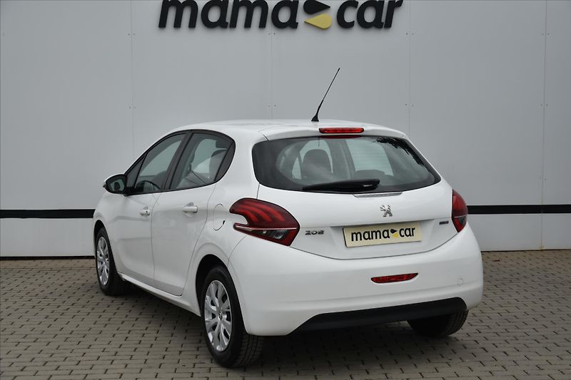 Peugeot 208 1.2i 60kW 1.MAJITEL DPH ČR - fotka 5 z 19
